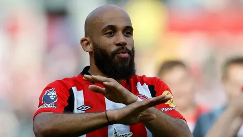 Bryan Mbeumo signs with Manchester in 2025 deal
