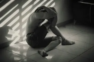 How does drug addiction affect the circulatory system by increasing heart risks and blood pressure