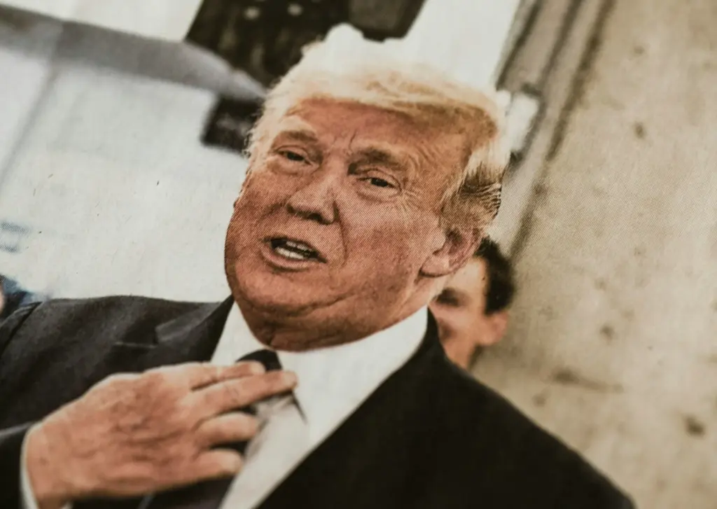 Trump tariffs deadline sparks economic warnings from leading economists
