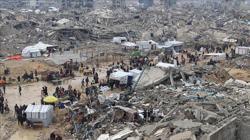 Israeli Airstrikes: 32+ Killed at Gaza Food Aid Sites