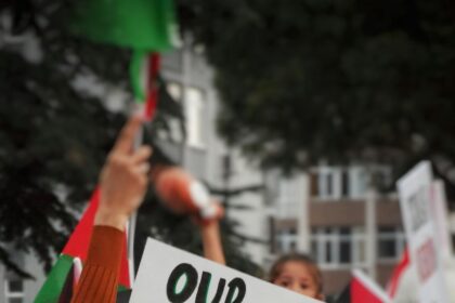 Israel Gaza Ceasefire Talks Urged After 10% Population Drop