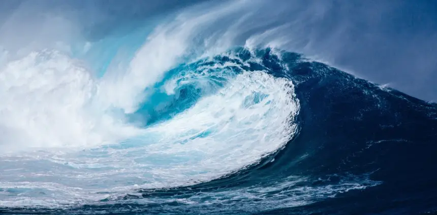 Tsunami alert in Japan today causes travel delays after Russia quake