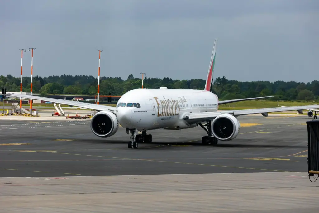 Power bank rules in Emirates flight updated from October 1 with new limits and safety steps for passengers
