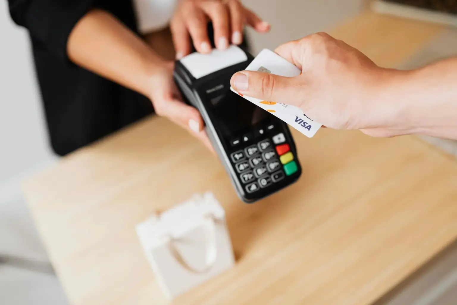 Card skimming device scams in UAE and expert tips for skimming prevention, anti skimming card use, and credit card protection against scams.