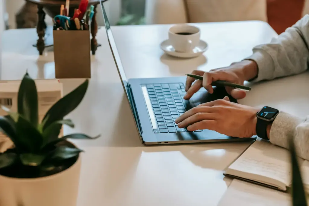 Pixel art jobs are driving job pixelation with freelance and remote opportunities, allowing businesses to source creative talent efficiently.