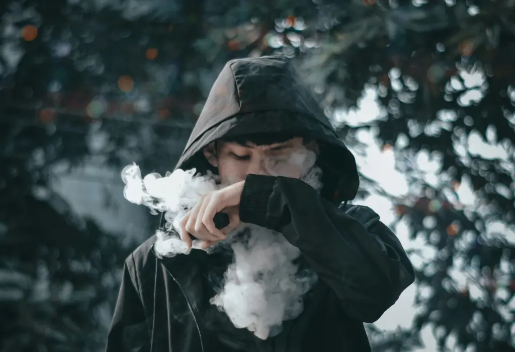 Teen vaping statistics show rising health risks, legal concerns, and vaping trends 2025 among adolescents.